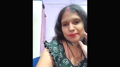 Aunty showing her boobs  pressing