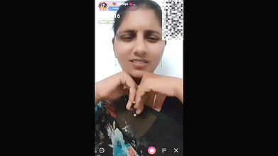 Aunty showing her pussy on live