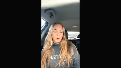 Hot russian girl use sex toy