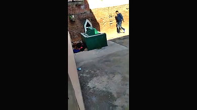 Boyfriend caught his gf fucking with someone else