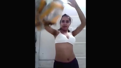 choti chuche dabayi