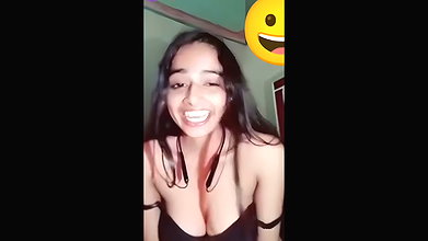Desi Service girl nude video hot mms
