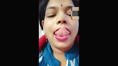 Sexy rani bhabhi showing her pink pussy