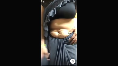 Navya Aunty Nude Show