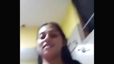 Cute girl hiry pussy