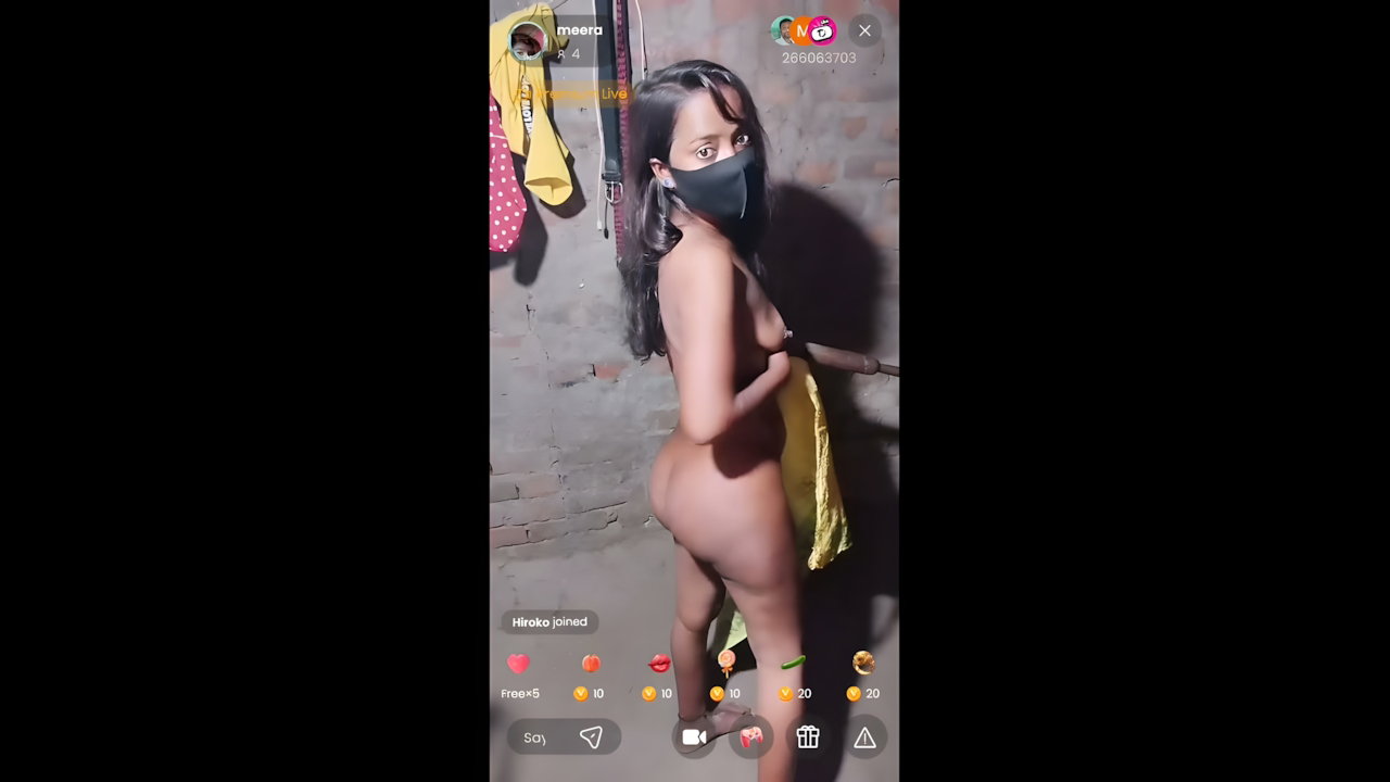Village Girl Showing Figure, Destroying Pussy in Sex MMS