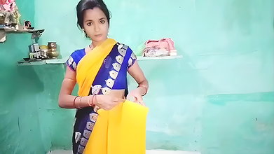 Bhabhi ji Saadi badal rahi thi devar ne dekh liya or chudai kar diya devar bhabhi ki Desi chudai video with YourPayal