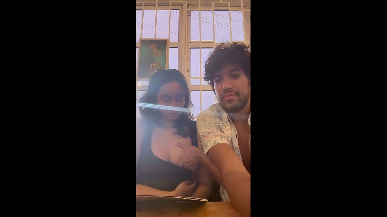 Restaurant Couple Fucking at Satisfied Full My Desi