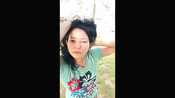 Sexy Girl Shows Boob in Indian Sex MMS Leak