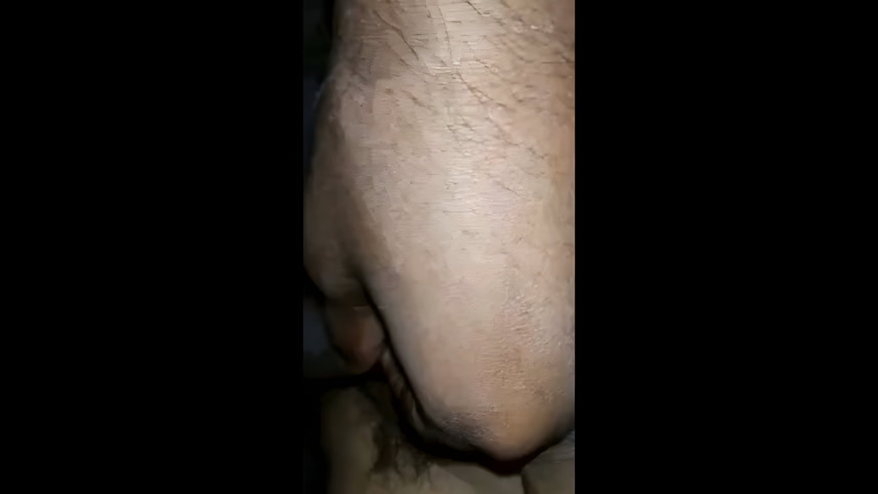 Desi 18 Girl Fucked in Exclusive Indian Sex MMS