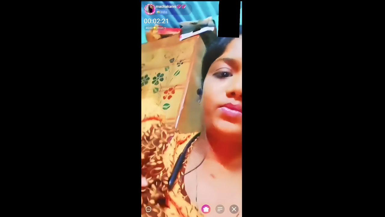 Indian Sex MMS Leaked in Private Group Chat