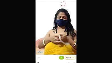 Prettyeyes5775 Shares Her Indian Sex MMS Secret