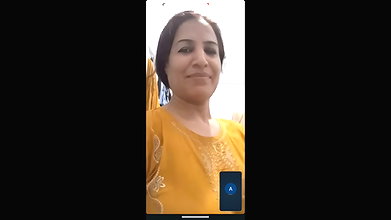 Mature Aunty Fingering with Toothbrush in Indian Sex MMS