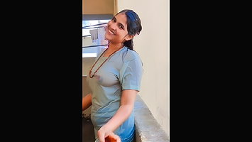 Indian Beautiful Bhabi making bathing video nipple Show