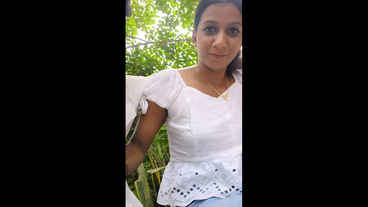 Desi Gf in Outdoor Fuck Scene My Desi