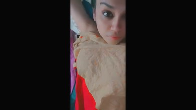 Bangladeshi Cute Chubby GF Showing Busty Boobs MMS