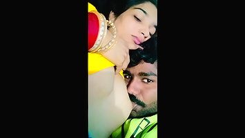Bhabhi nipple sucking by lover