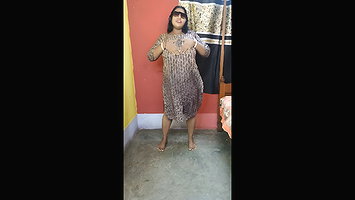 Desi sexy boudi solo sexy in her room so hot