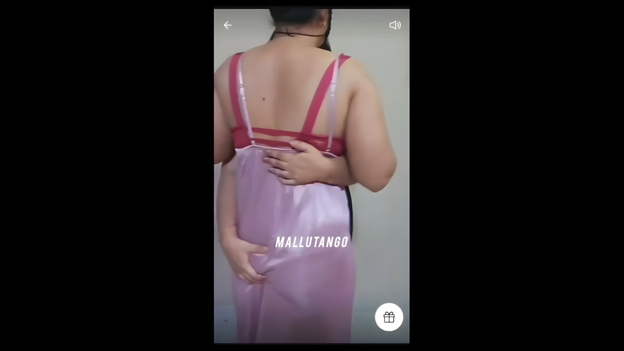 Tamnr0od Lesbian Aunties Caught in XXX MMS Leak