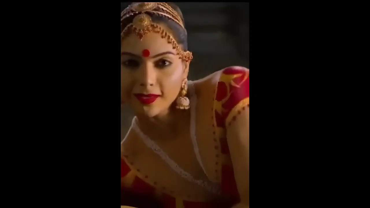 Sexy Model Dancing with Nude Body Painting – My Desi