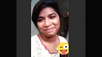 Paki Girl Showing