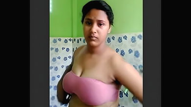 Bangladeshi big tit girl show before bath