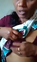 Mature Chachi Showing Boob My Desi