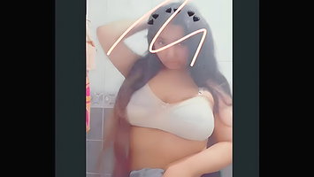 Paki Girl showing Her Bigboobs