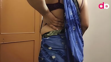 Desi indain maid fucked early in morning in sari
