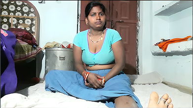 Cute and sexy padosan bhabhi ko tang failakar jamkar choda boli dheere karo