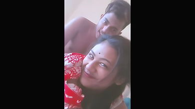 Desi girl fucked from behin Desi girl fucked from behindd