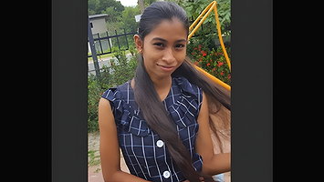 Lankan Girl Showing