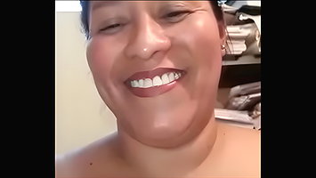 she wants to meet me Ella me quiere conocer