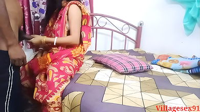 Red saree pe Bhabhi ki jomkar Chudai by Hushband friend