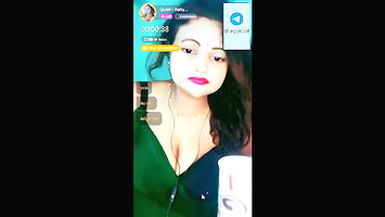 Queen Baby Bangladeshi showing her big boobs and pussy on chamet live with face