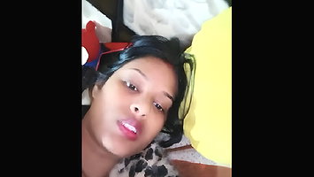 RIYA ROY SHOWING HER BIG BOOBS ON SUPERLIVE WITH FACE