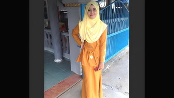indo hijabi girl