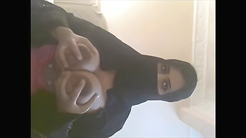 Big Boob Pakistani Babe – Movies
