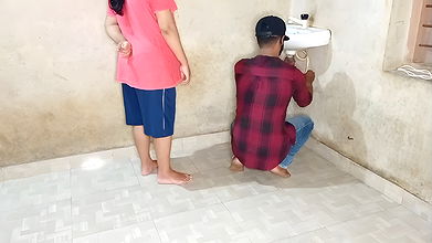 Nepali Bhabhi Best Ever Fucking With Young Plumber In Bathroom! XXX Plumber Sex in Hindi voice