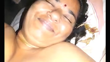 Mature bhabhi fucked on floor