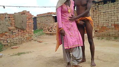 Sali ne jija ki land pakad ke bahar