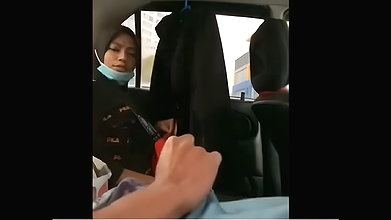 mumbai hospital nurse in car blojwob