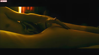 Emily Mortimer – leonie