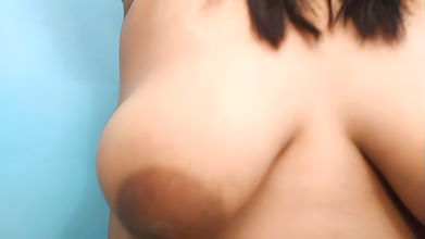 Big Tits & Ass Widowed