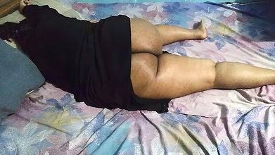 Depale chache hai sex ke sath button phone