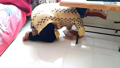 Desi Stepmom Gets Stuck While Sweeping Under The Bed When Stepson Fucks Her And Cum Out Her Big Ass – Family Sex (Ep-2)