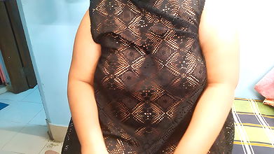 Hot Model (Iqra Aziz) ke Doodh dulano kand – Pakistani