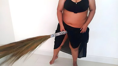 Indian desi hot maid has sex with Pussy broom inside while sweeping the house
