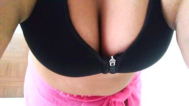 Indian Mature milf women seducing – desi Girl