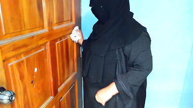 Padosi Ladaka Jabardasti Chudai Desi Muslim 55 year old Aunty Jabaki Safai Ghar – Tamil Sex